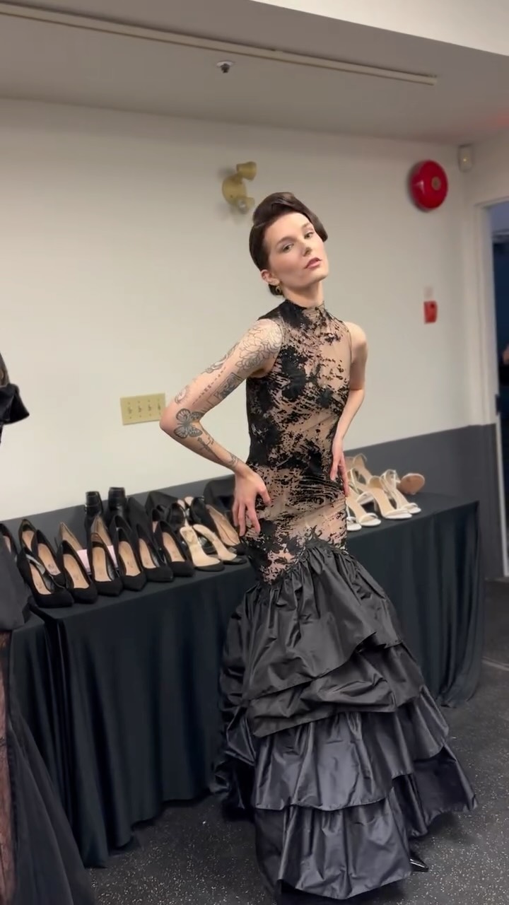 On April 10th my incredibly talented friend @natheerav asked me to assist her team at @vanfashionweek where she showed her first collection as a featured designer. 
Runway shows are sometimes only 8 min long, but getting there starts at 9am and doesn’t stop all day.

Enjoy this behind the scenes look at what backstage at an international runway show looks like 🎉
Designer: @natheerav 
Designers team: @blanchemacfashion @evanclayton @baharkianpour @gracee_escalona @curlyhairvancouver 
Models: @sgriffiths13 @victoria_t012 @stushkax @kerrisheehy @nadiadv16 @emilybeckpfm @japneetkaurr19 @melikamazaheri_ 
Hair lead: @odetedasilvahair 
Makeup lead: @louise_kim